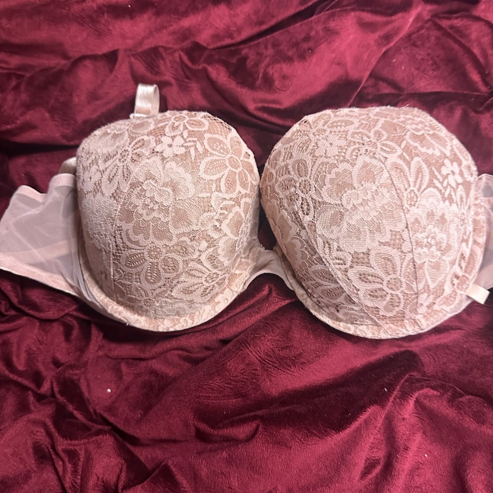 Victoria's Secret Lace Underwire Bra - Tan